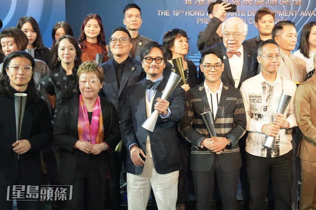 豪哥感謝台前幕後的工作團隊、一班前輩，以及所有見證我成長的觀眾。
