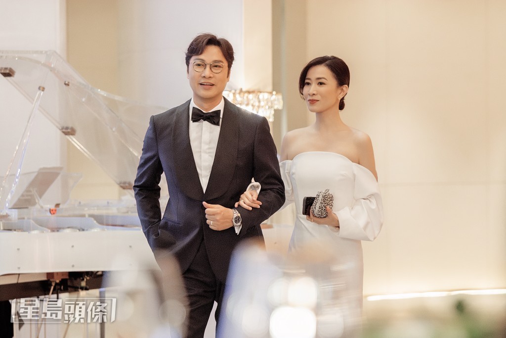 阿佘與譚耀文的首集鬥嘴戲份賞心悅目。 阿佘與譚耀文的首集鬥嘴戲份賞心悅目。