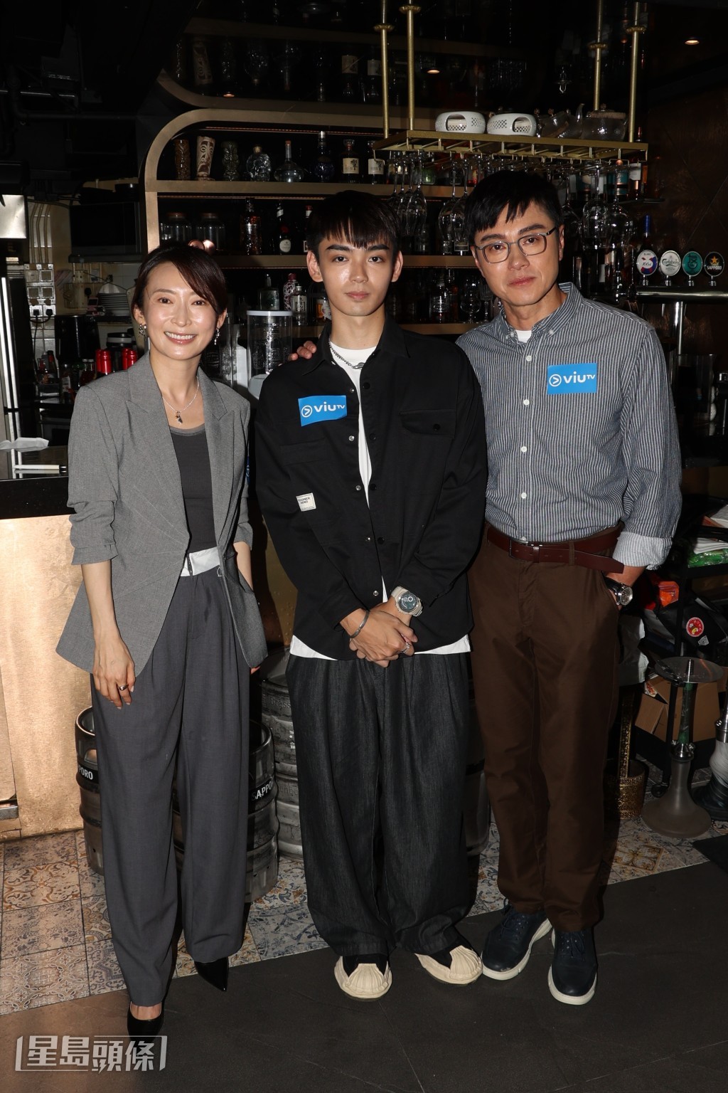 讚歐鎮灝熟讀劇本少NG,演員操守一流。 讚歐鎮灝熟讀劇本少NG,演員操守一流。