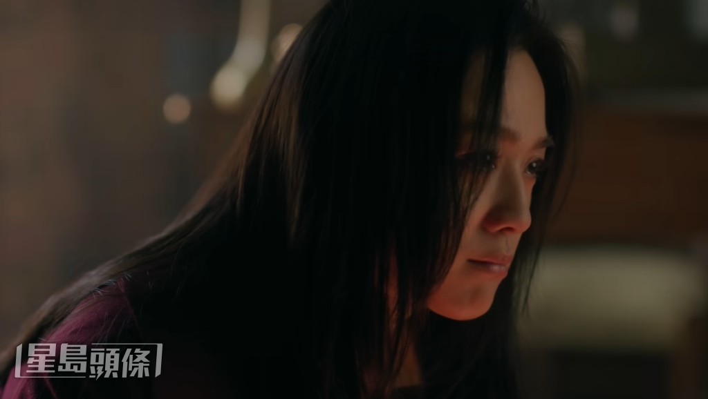 IU與湯唯合作拍攝《Shh……》MV,卻被網民指與2020年濟州島許姓女子失蹤案有關。 IU與湯唯合作拍攝《Shh……》MV,卻被網民指與2020年濟州島許姓女子失蹤案有關。