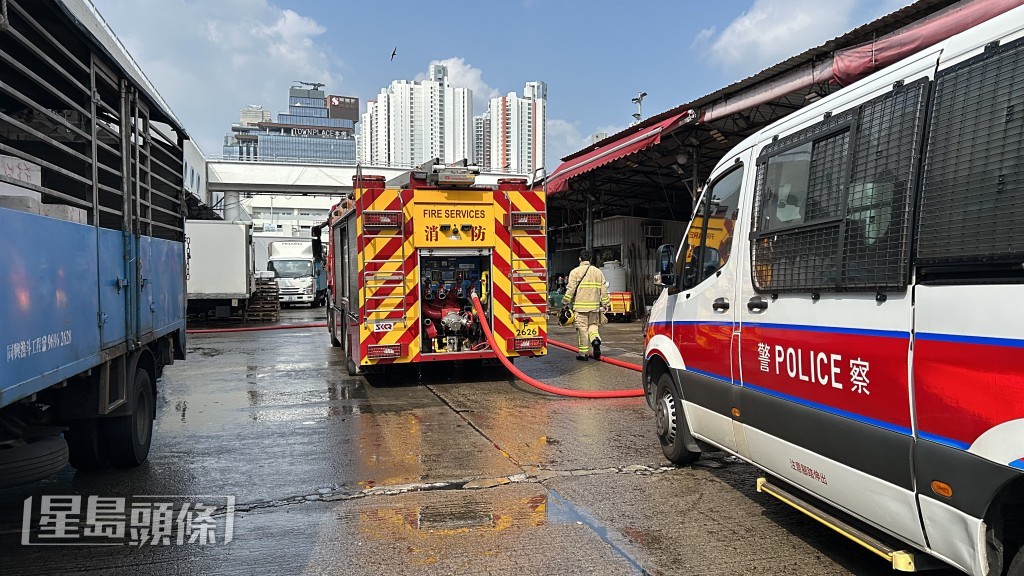 長沙灣魚類批發市場魚類統營處發生火警。蔡楚輝攝