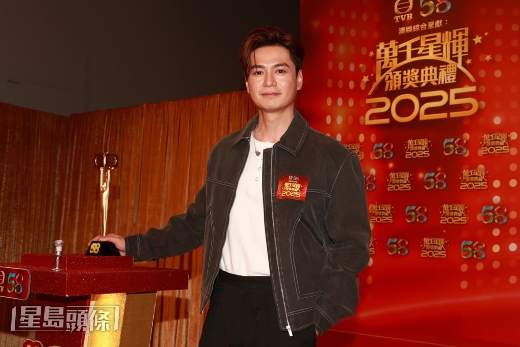 子溢又說希望同獲「最佳男主角」及「最佳男配角」。 子溢又說希望同獲「最佳男主角」及「最佳男配角」。