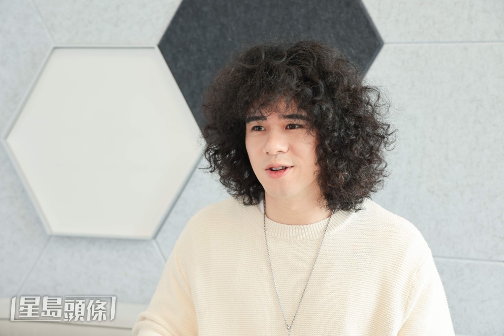 Mike早前推出國語單曲《Talk To Me》。 Mike早前推出國語單曲《Talk To Me》。