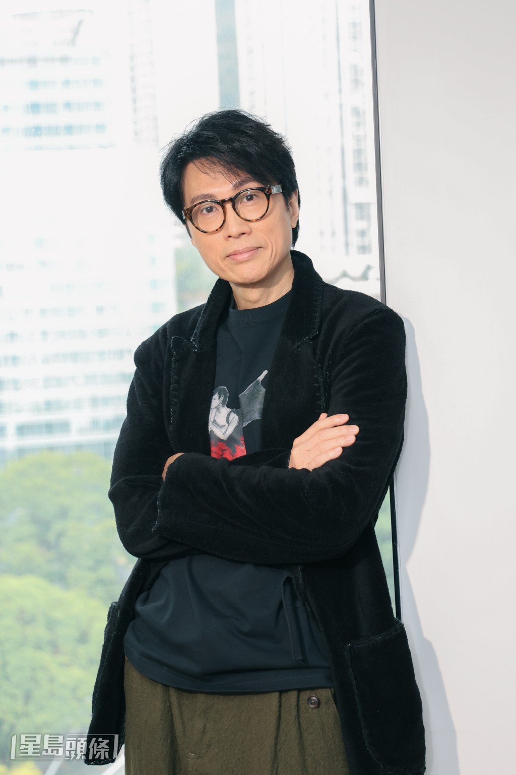 黃子華不覺得自己是票房靈藥,認為是幕前幕後整個團隊的努力。 黃子華不覺得自己是票房靈藥,認為是幕前幕後整個團隊的努力。