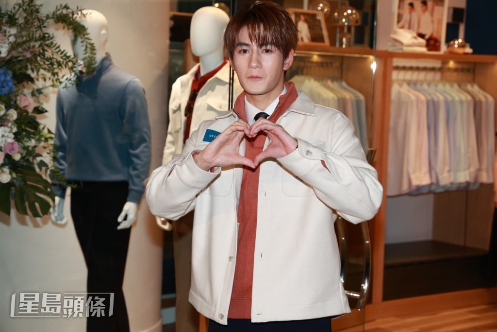 有指《你的保安李寶安》威脅《愛·回家之三代同糖》收視?Jeffrey指︰「有對手才激烈,才會吸引觀眾睇電視。」 有指《你的保安李寶安》威脅《愛·回家之三代同糖》收視?Jeffrey指︰「有對手才激烈,才會吸引觀眾睇電視。」