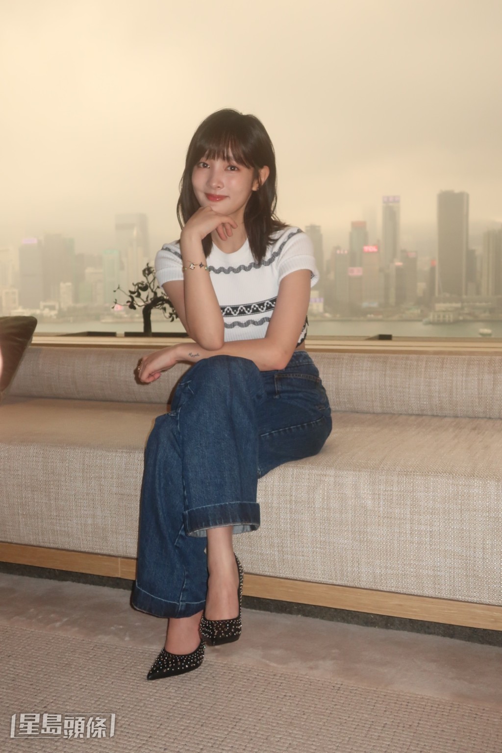 王净透露于年尾在台湾拍新戏，但详情稍后再讲。