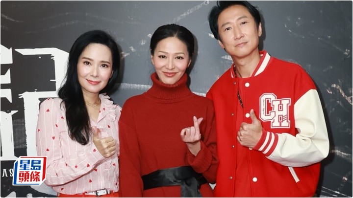 滕麗名獲提名「最佳女配角」：多謝古天樂  郭羨妮一家返家鄉過年帶《尋秦記》百力滋送親友 洪天明攜太太兒子入場支持加長版