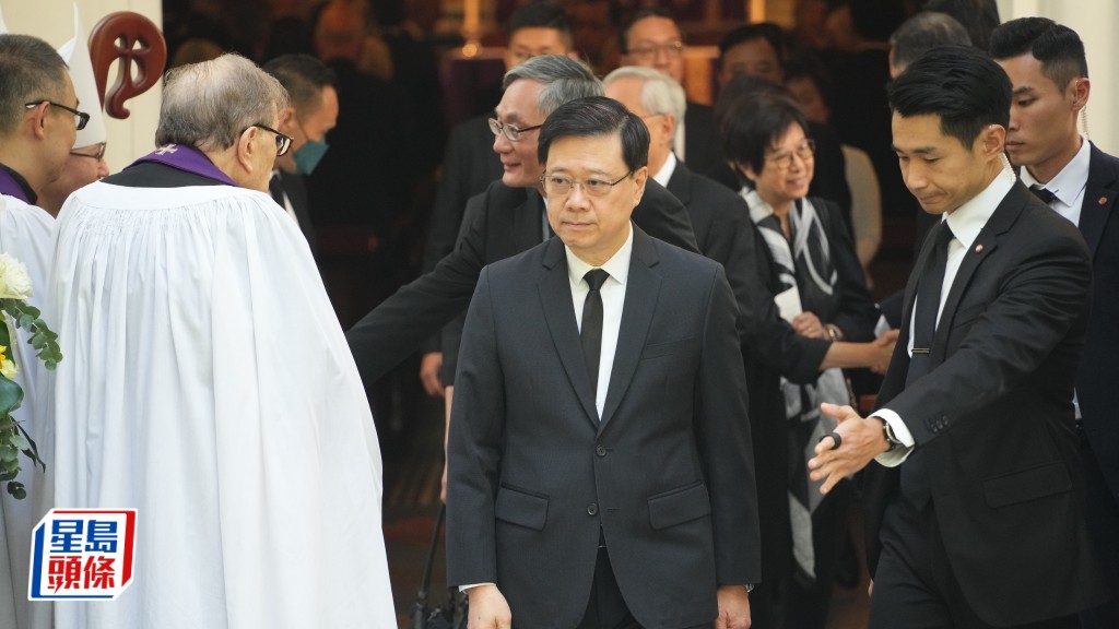 香港前最高法院首席大法官楊鐵樑追思會今日於中環聖約翰座堂舉行,行政長官李家超出席。蘇正謙攝