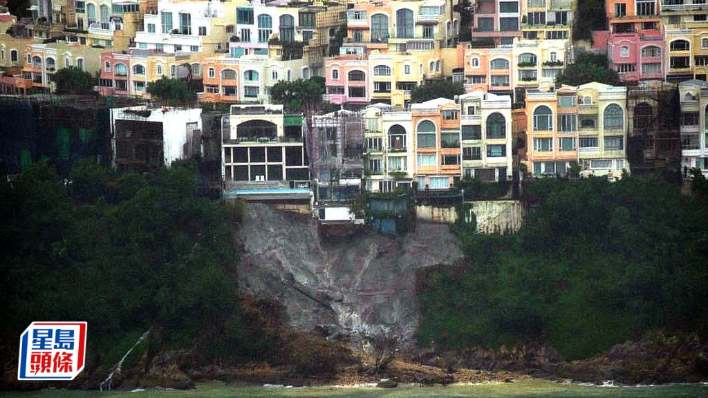 紅山半島因2023年的山泥傾瀉事件，揭發多楝獨立屋存在違規僭建。資料圖片