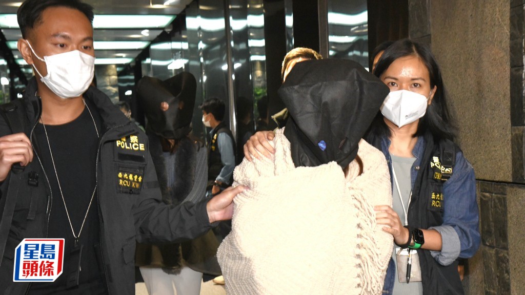 警方去年上門到「研基醫療」拘捕女負責人及員工。資料圖片