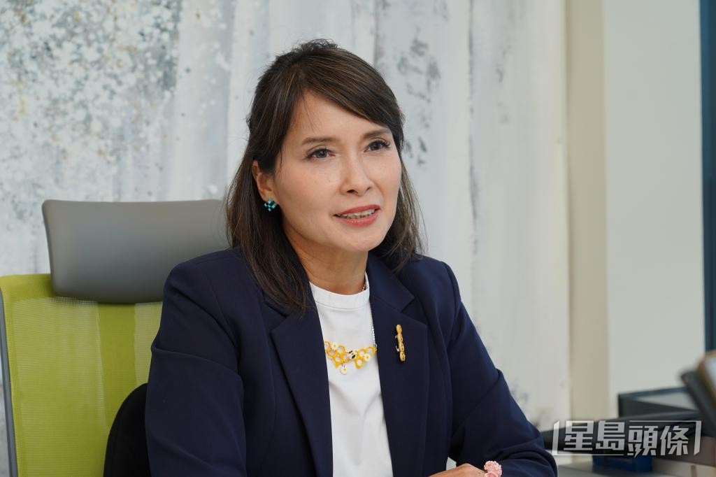 立法會前議員兼律師江玉歡建議，政府應建立投訴機制與最低標準，以保障消費者的權益。