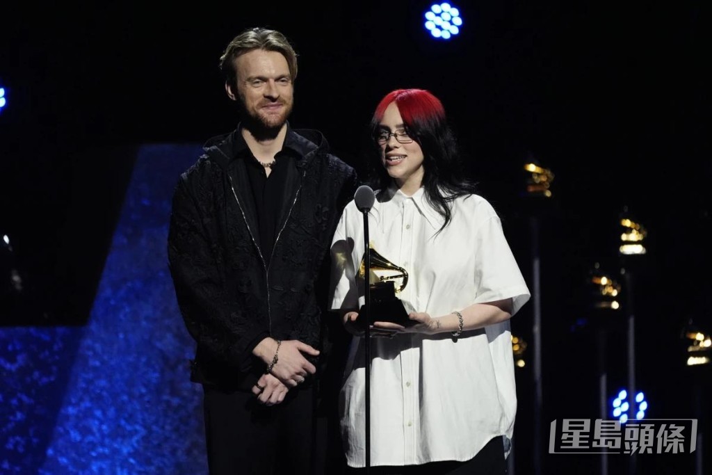 Billie Eilish與哥哥Finneas贏得年度歌曲及視覺媒體歌曲
