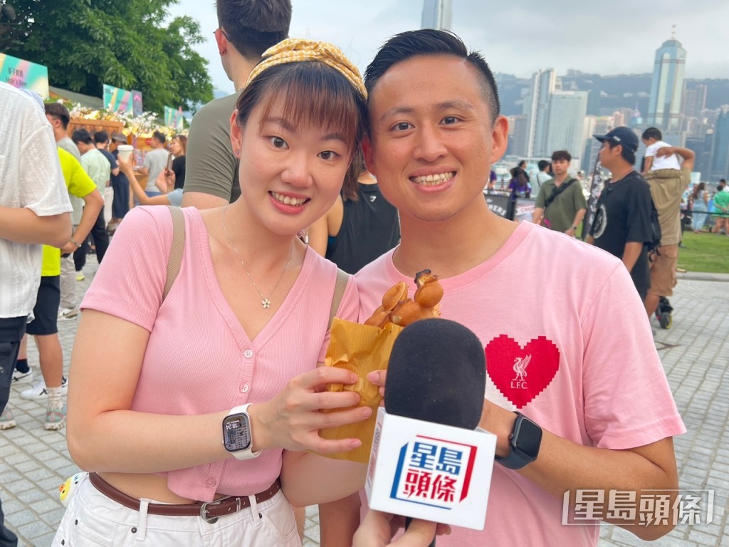 黃小姐形容雞蛋仔「外脆內軟帶焦香」,重現童年回憶。 黃小姐形容雞蛋仔「外脆內軟帶焦香」,重現童年回憶。