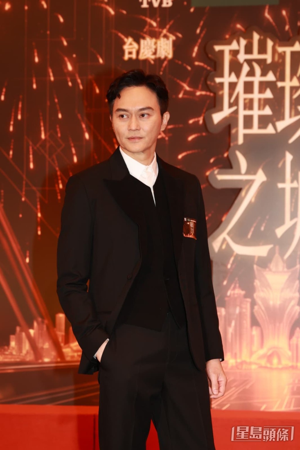 劇中張智霖孤軍作戰。