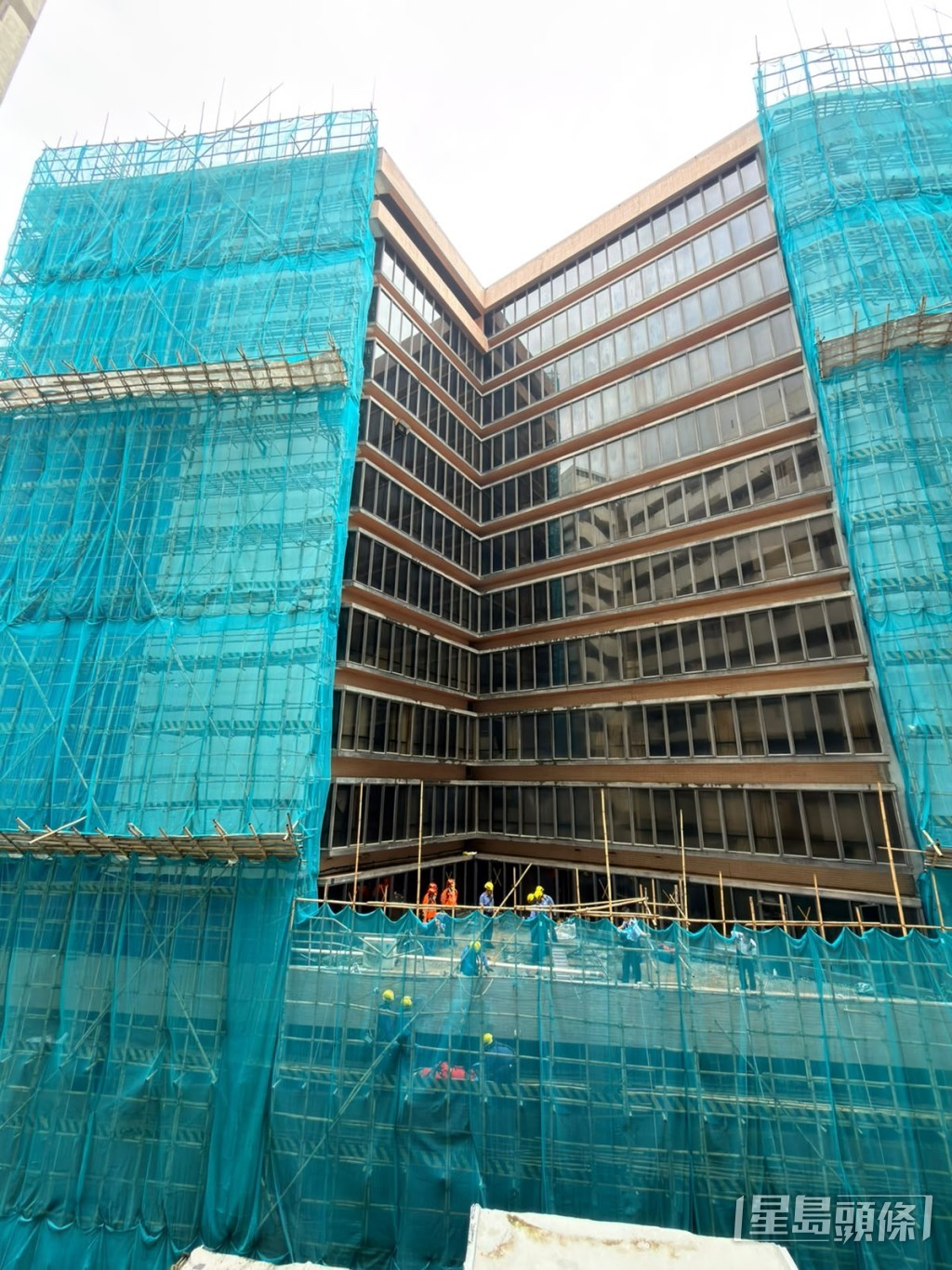 現場地盤為興建中學生宿舍。梁國峰攝 現場地盤為興建中學生宿舍。梁國峰攝