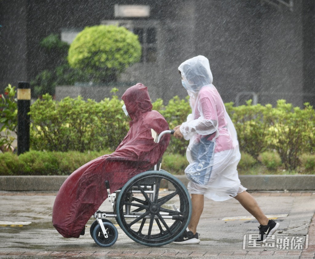 杏花邨颱風下情況。蘇正謙攝