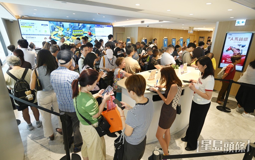 近日網上更流傳AI預測攪珠結果方法,可透過統計學、排列結構、五行玄學及逆向心理學,協助揀選號碼。 近日網上更流傳AI預測攪珠結果方法,可透過統計學、排列結構、五行玄學及逆向心理學,協助揀選號碼。