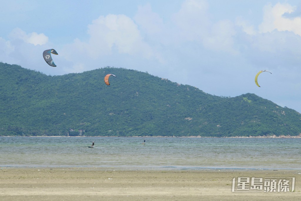 水口由山脈、田地伸延至海洋，完整的生態系統展示多樣的棲息地變化，在香港非常罕見。陳浩元攝