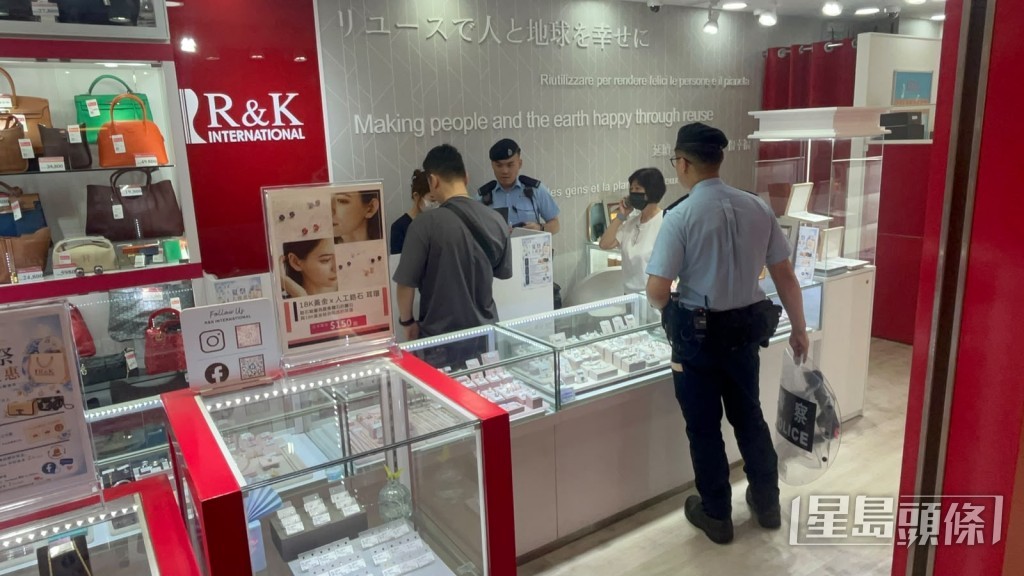 警員到場調查。楊偉亨攝