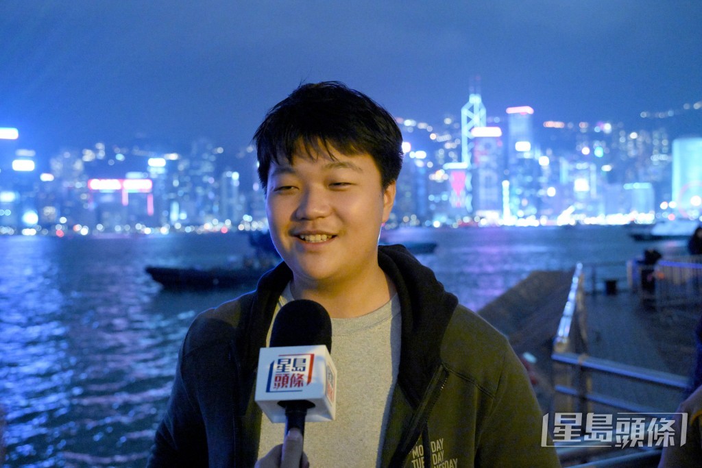 鐘先生的兒子。 鐘先生的兒子。