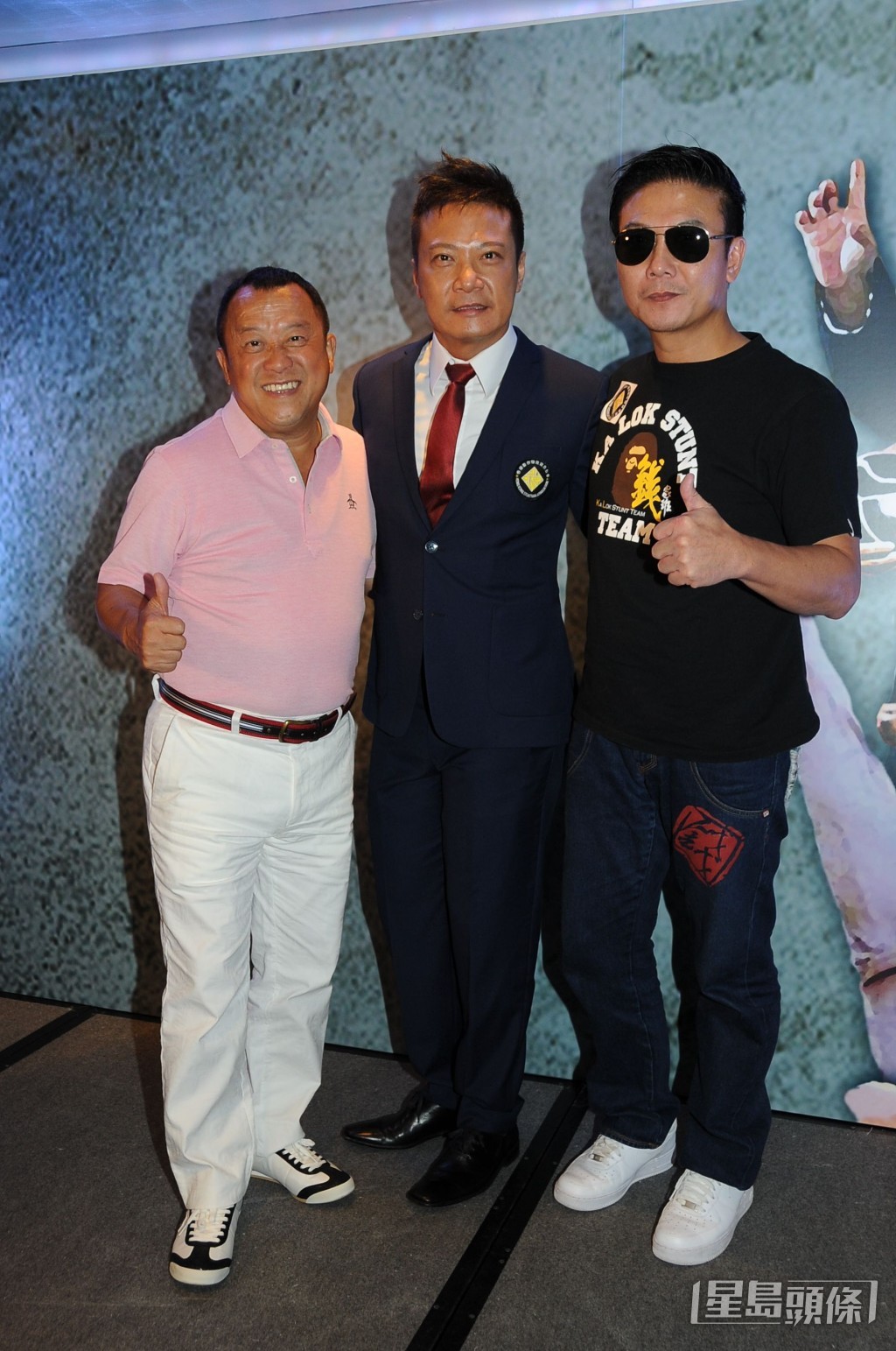 錢小豪（中）跟胞弟錢嘉樂同在娛樂圈發展。
