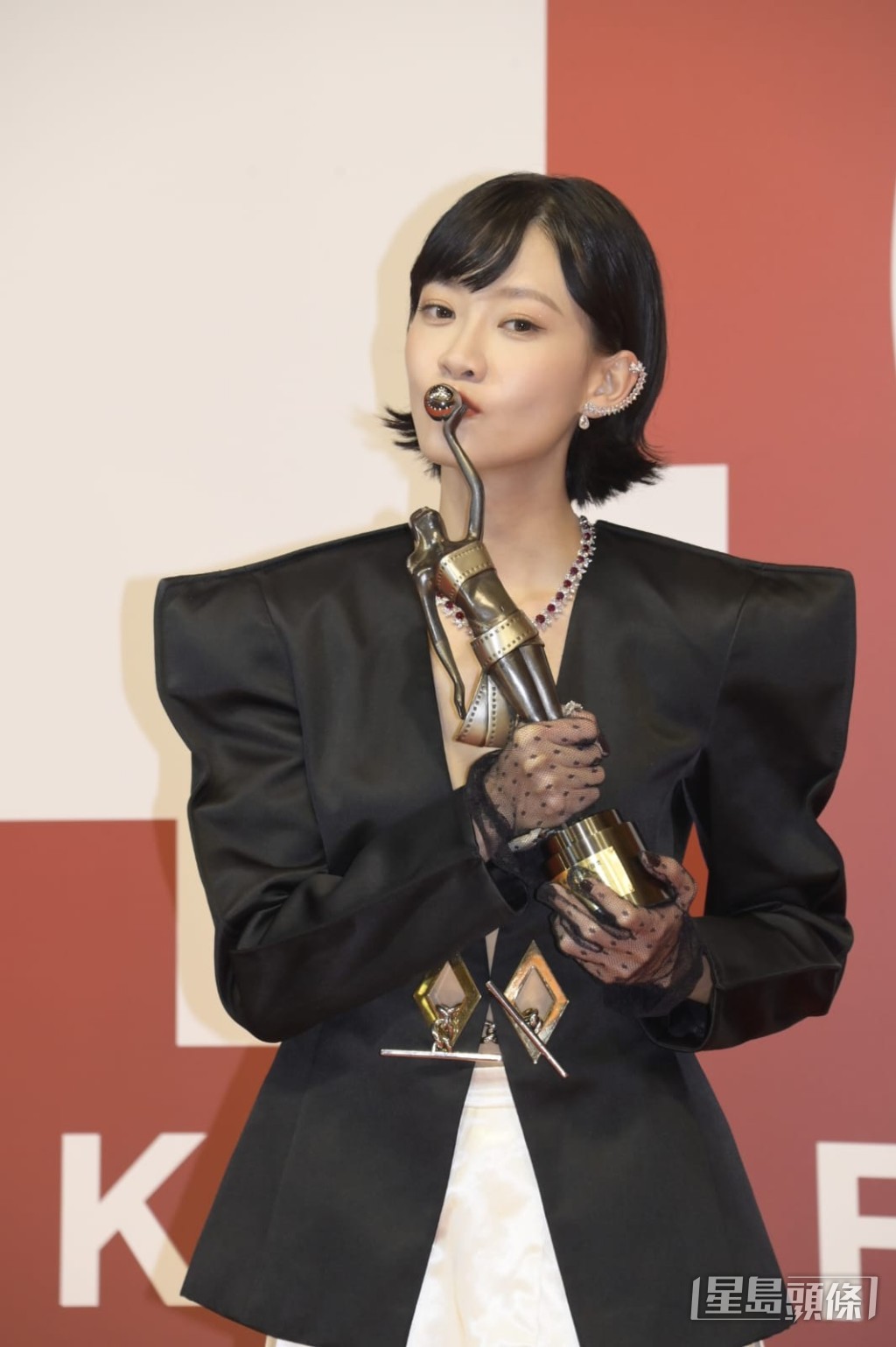 廖子妤第二度獲提名金像獎最佳女配角,終憑《梅艷芳》奪獎。 廖子妤第二度獲提名金像獎最佳女配角,終憑《梅艷芳》奪獎。