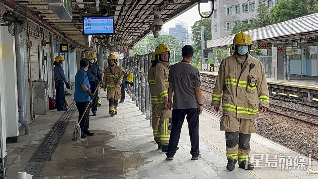 大批消防到場拯救傷者。蔡楚輝攝 大批消防到場拯救傷者。蔡楚輝攝