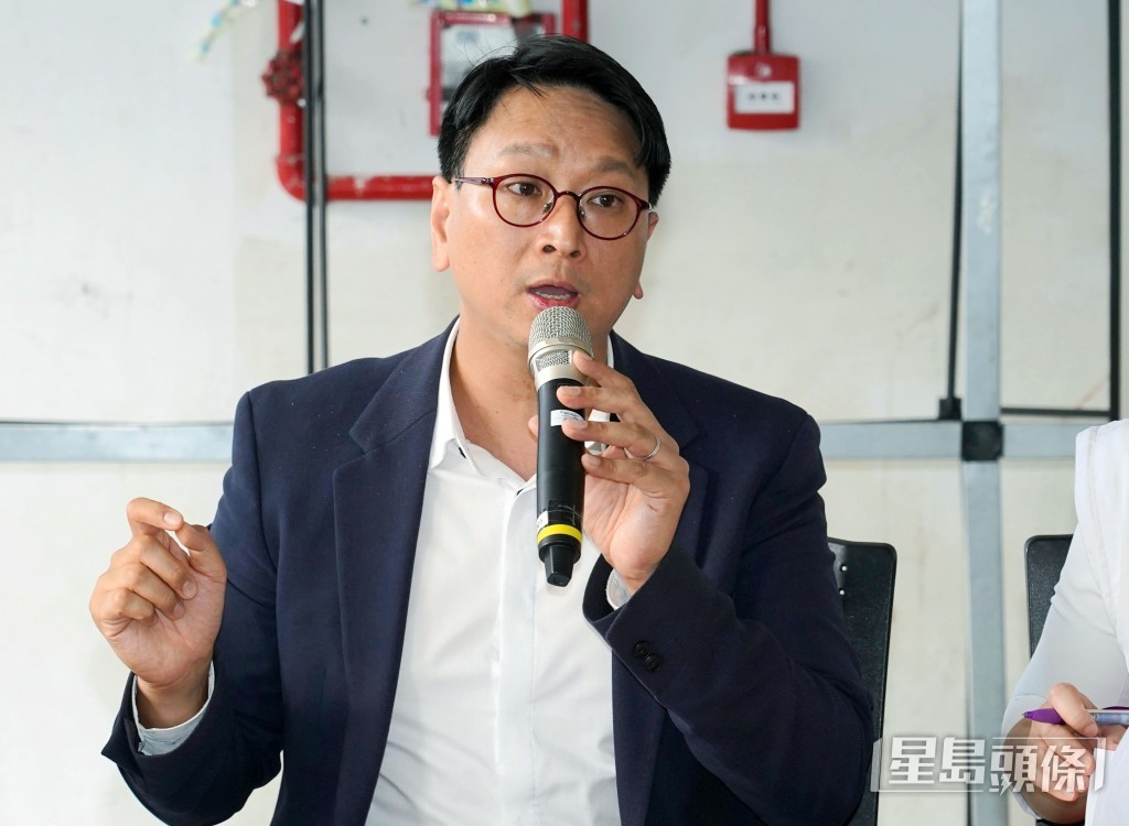 工聯會副理事長鄧家彪在原區爭取連任。資料圖片 工聯會副理事長鄧家彪在原區爭取連任。資料圖片
