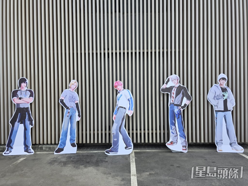 PLAVE香港聯合應援團隊為偶像製作手幅及打卡位。 受訪者提供