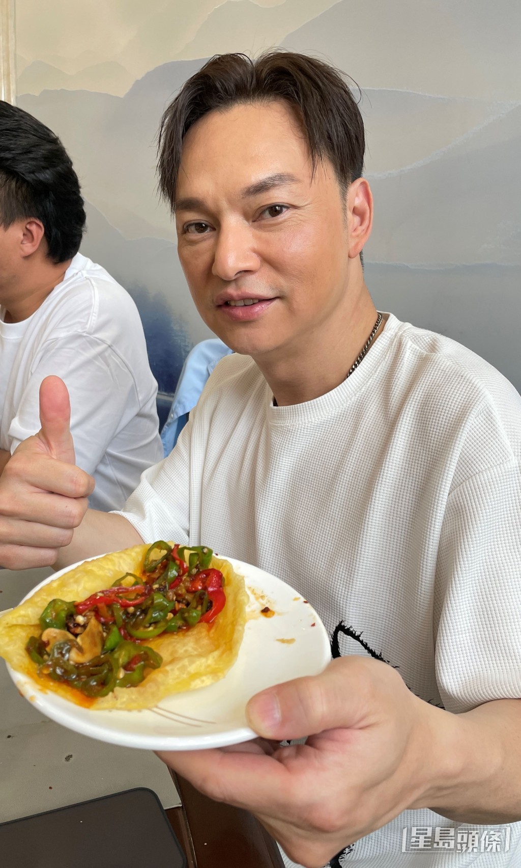 在寧夏平羅四處食特色菜。 在寧夏平羅四處食特色菜。