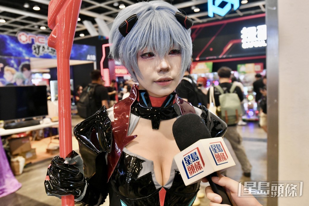 扮演動畫角色綾波零的Coser三文瑜。