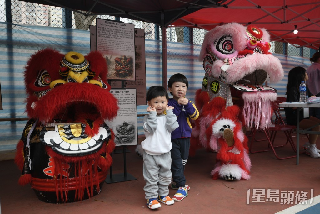 為期兩周的「2026鴨脷洲洪聖傳統文化節」已於周日(15日)開鑼。 為期兩周的「2026鴨脷洲洪聖傳統文化節」已於周日(15日)開鑼。