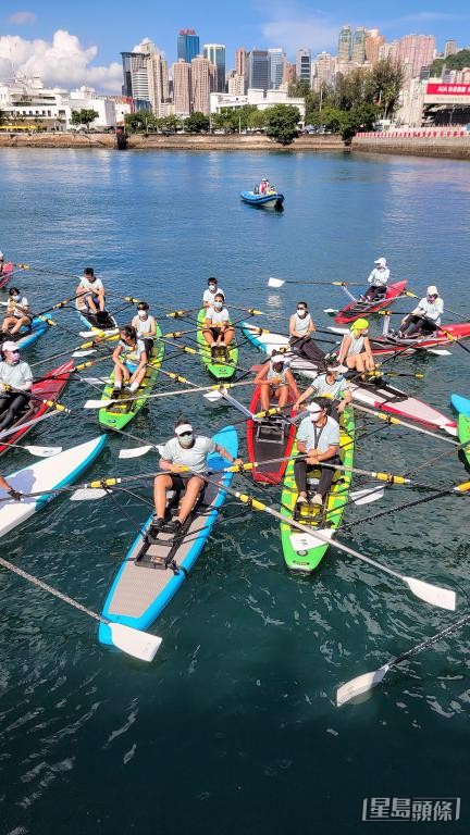 近年参与独木舟、直立板或平板赛艇等水上运动的市民日益增加。