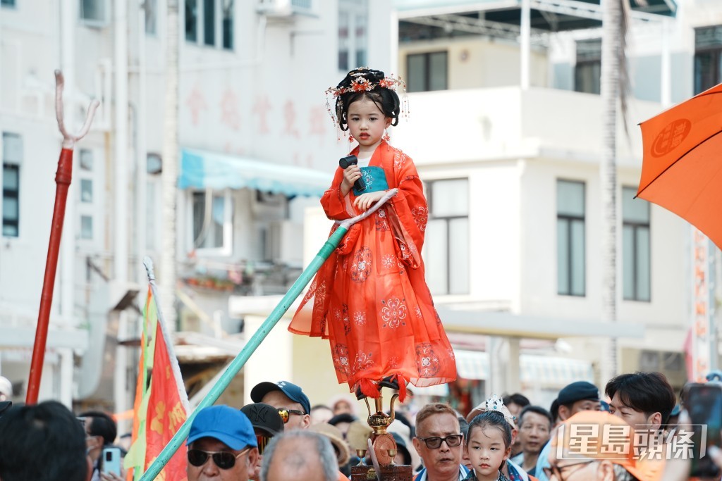 有女生扮古裝劇人物。 有女生扮古裝劇人物。