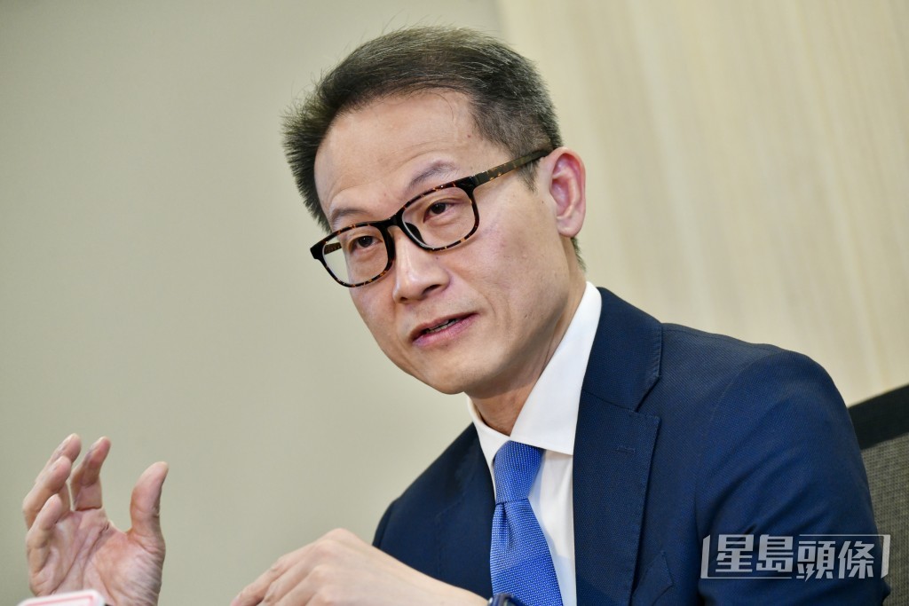 邱國鼎指目標項目總建造成本將降低20%至30%。 邱國鼎指目標項目總建造成本將降低20%至30%。