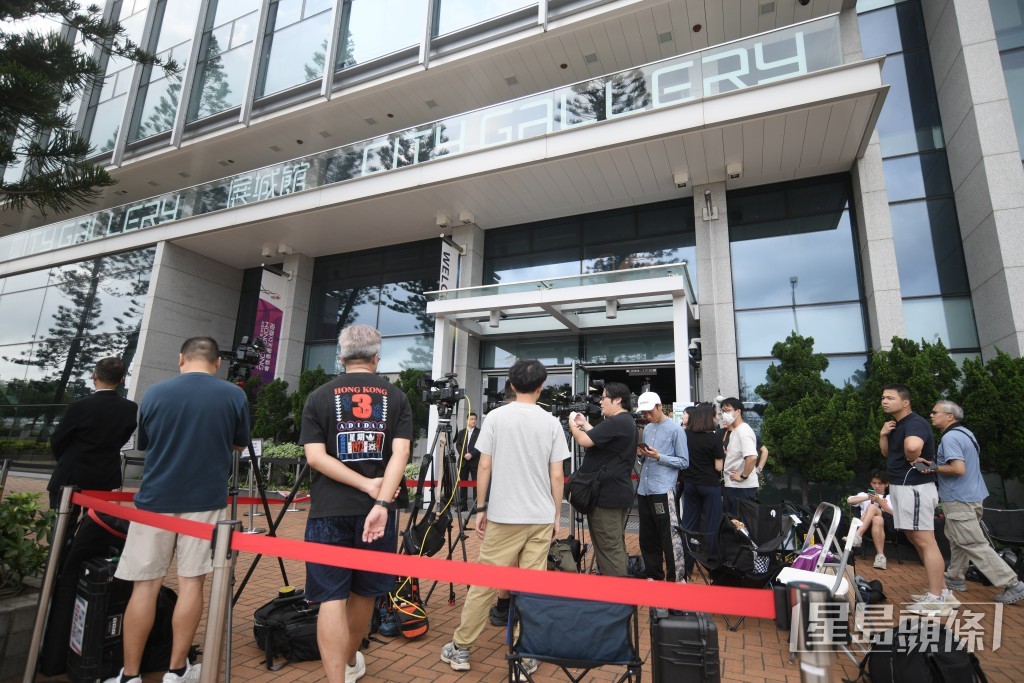 大埔宏福苑火災獨立委員會舉行第10場聽證會。 大埔宏福苑火災獨立委員會舉行第10場聽證會。
