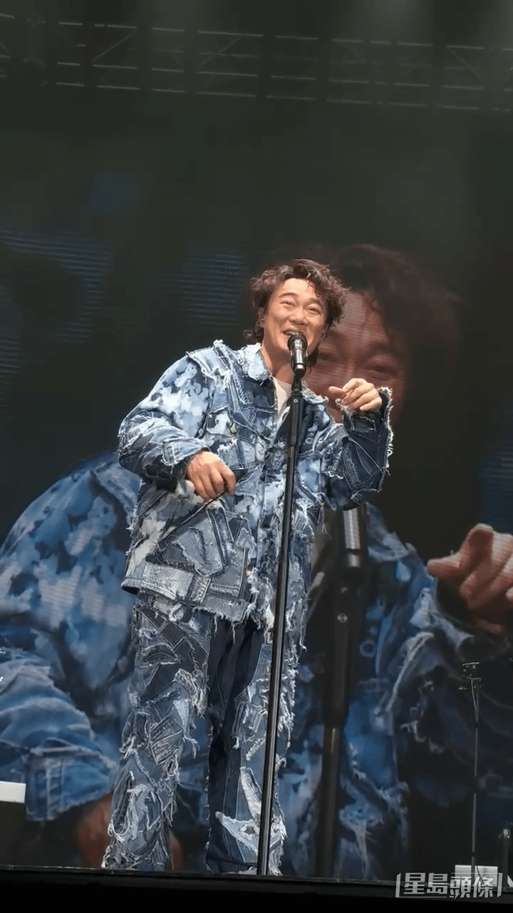 Eason之後還介紹The Duo Band成員，心情看來並無大影響。