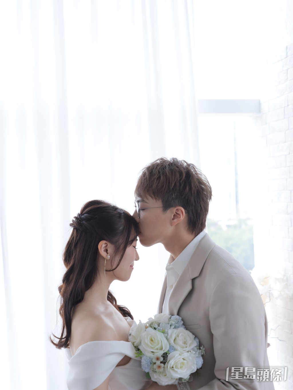 吴业坤做人夫后第一支派台歌《百二岁》，找太太浜口爱子做MV女主角。