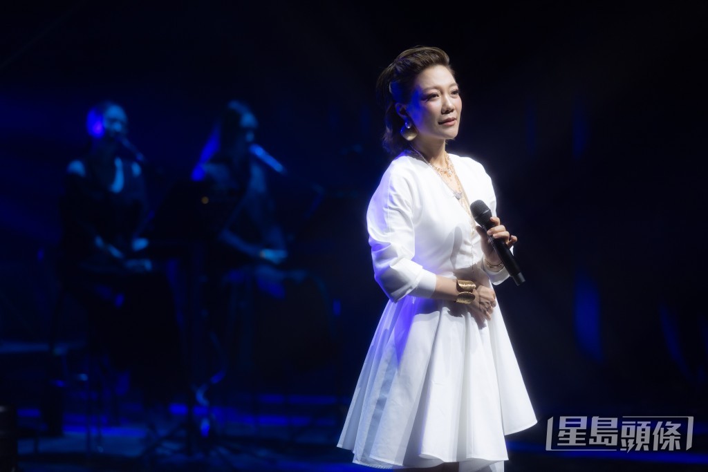 龙婷巡唱每站都加入新元素。 龙婷巡唱每站都加入新元素。