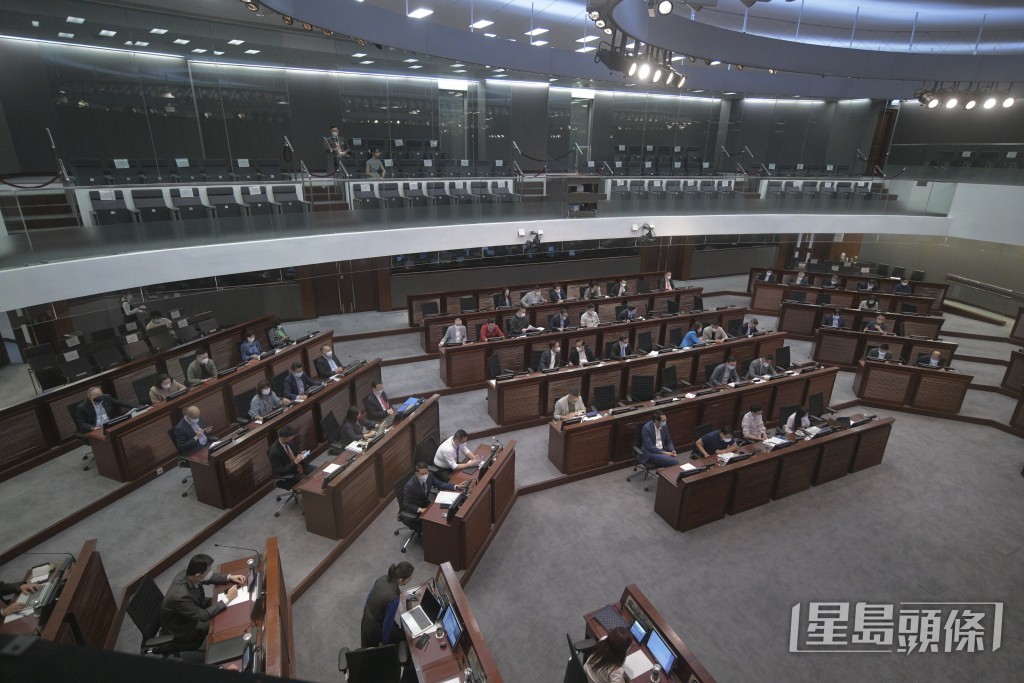 撥款申請最終獲在席大比數議員支持下獲得通過。