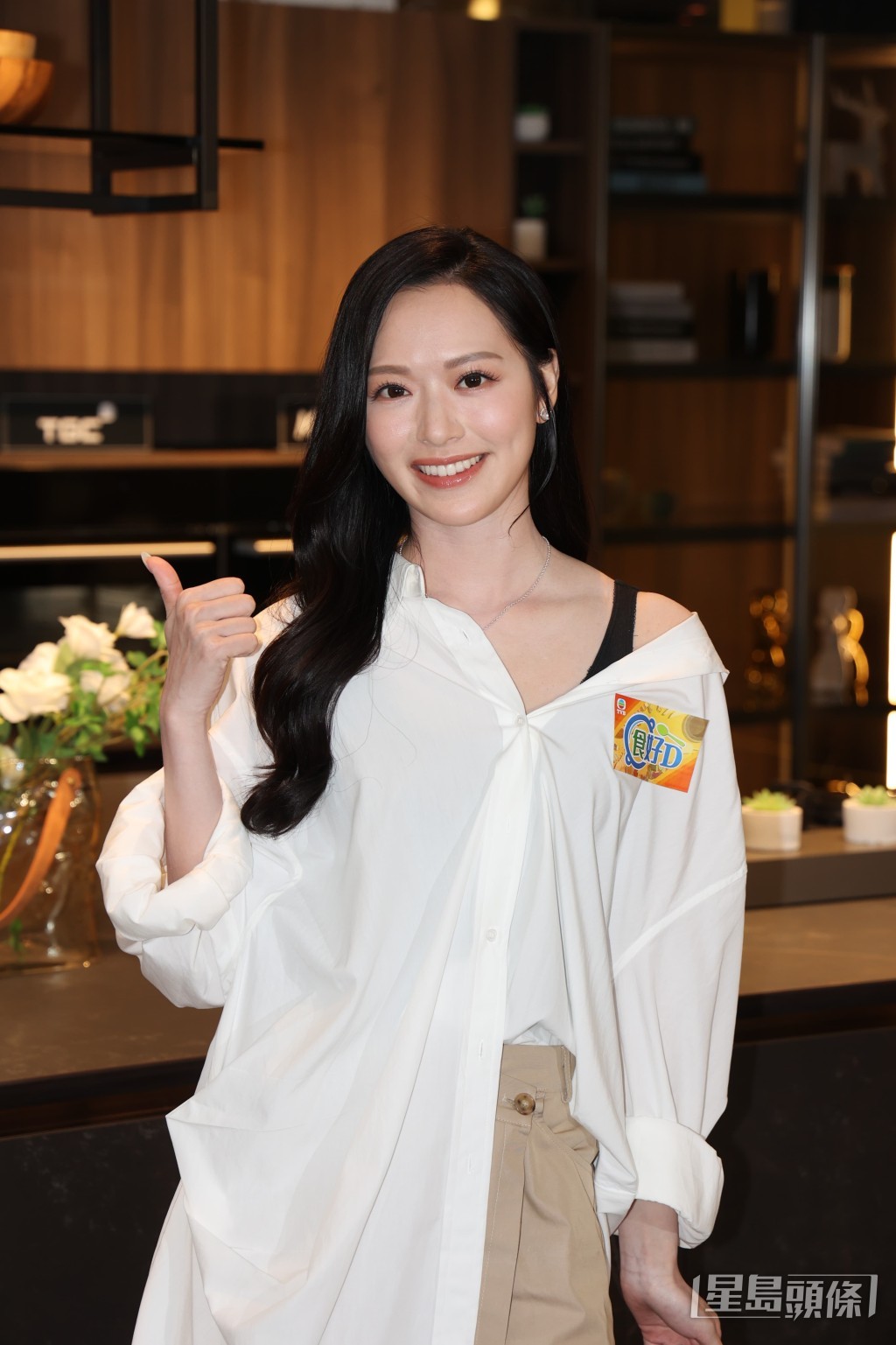 馮盈盈認與麥明詩少了見面。 馮盈盈認與麥明詩少了見面。