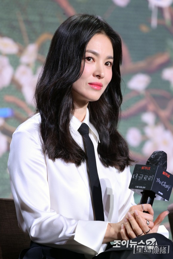 女神顏值崩壞。 女神顏值崩壞。