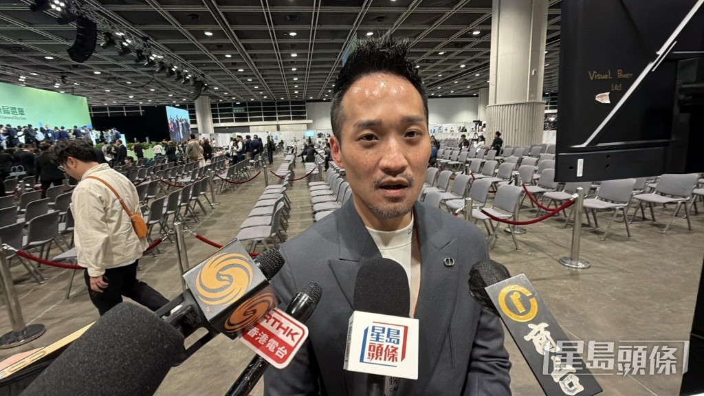 成功連任的新民黨何敬康希望可配合特區政府推動改革,做好火災後續工作。 成功連任的新民黨何敬康希望可配合特區政府推動改革,做好火災後續工作。