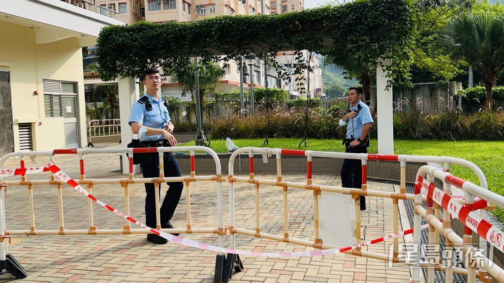 警員到場調查。 警員到場調查。