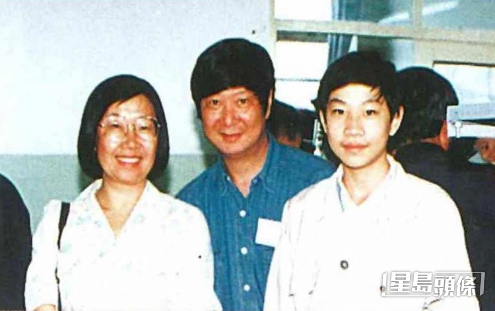 曹太與丈夫曹宏威及兒子合影。 受訪者提供