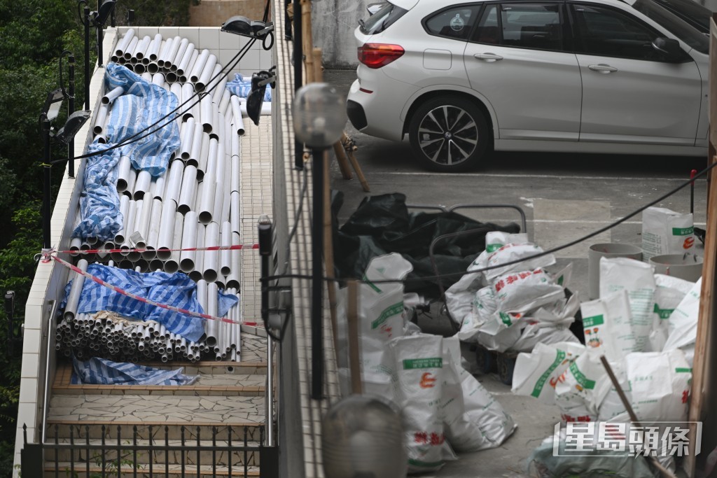 北角富澤花園富嘉閣已完成拆除棚網。 北角富澤花園富嘉閣已完成拆除棚網。