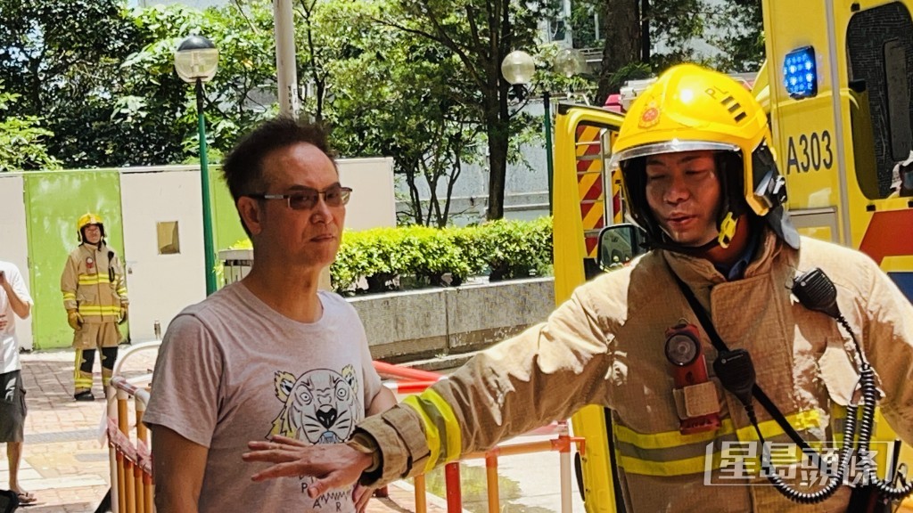 起火單位戶主劉先生無恙。蔡楚輝攝 起火單位戶主劉先生無恙。蔡楚輝攝
