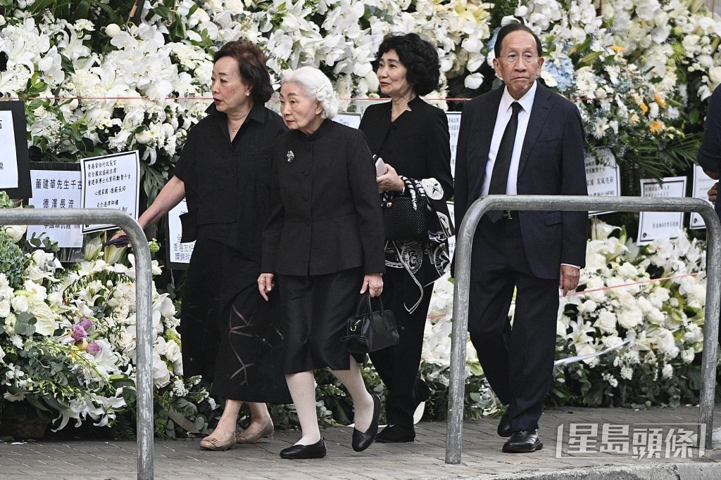 首任律政司司長梁愛詩到場。 首任律政司司長梁愛詩到場。