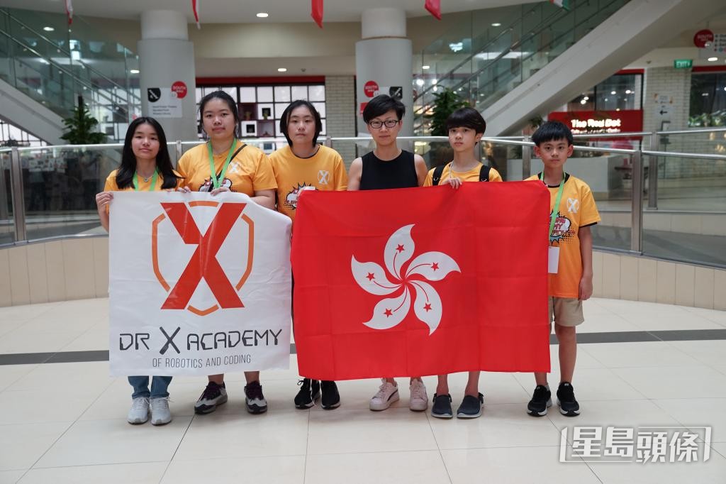Dr X Academy的學員早前到新加坡參加比賽。 Dr X Academy的學員早前到新加坡參加比賽。