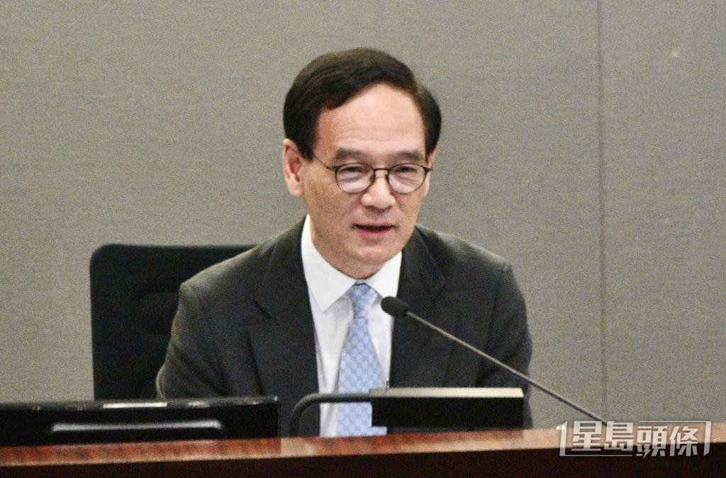 立法會議員謝偉銓促有關部門加快處理申請租用官地程序。